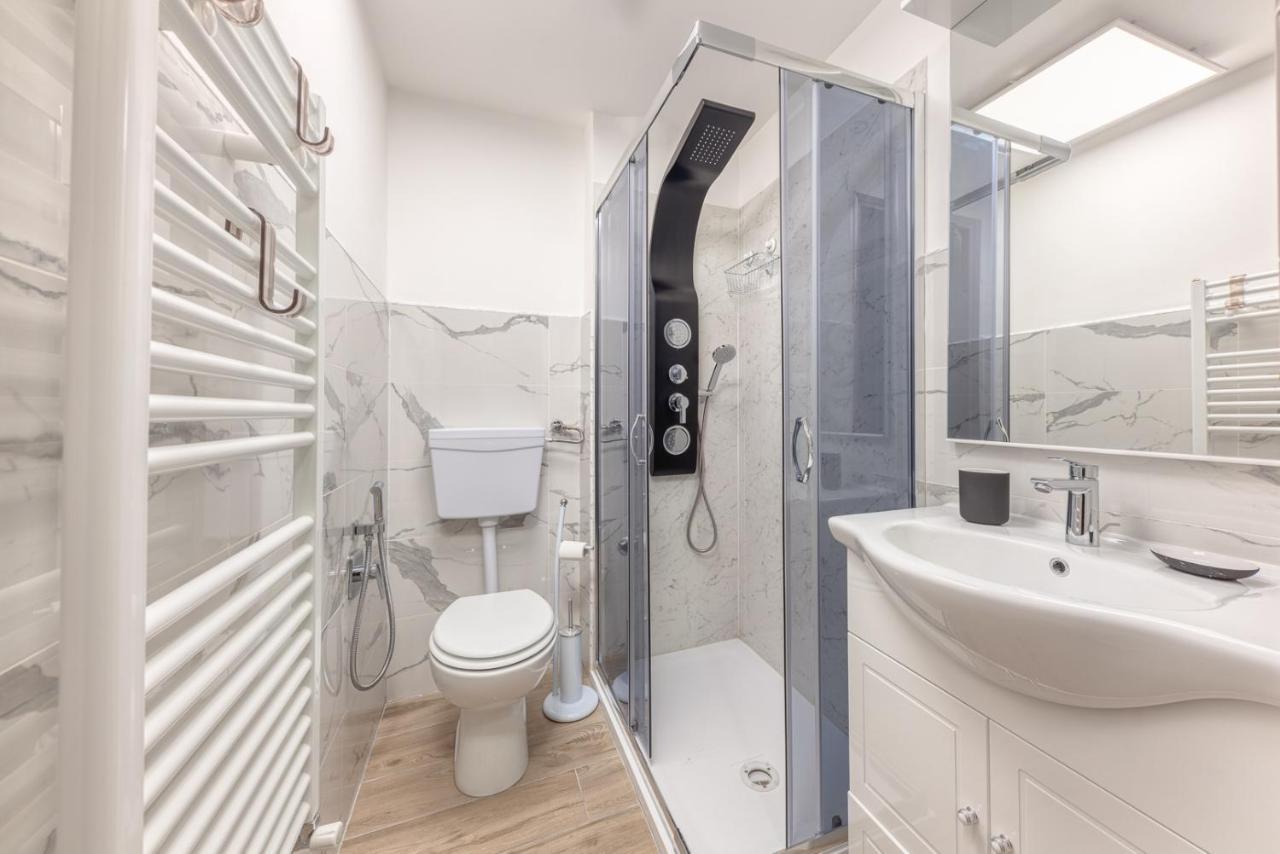 Casa Camelie Apartment เจนัว ภายนอก รูปภาพ