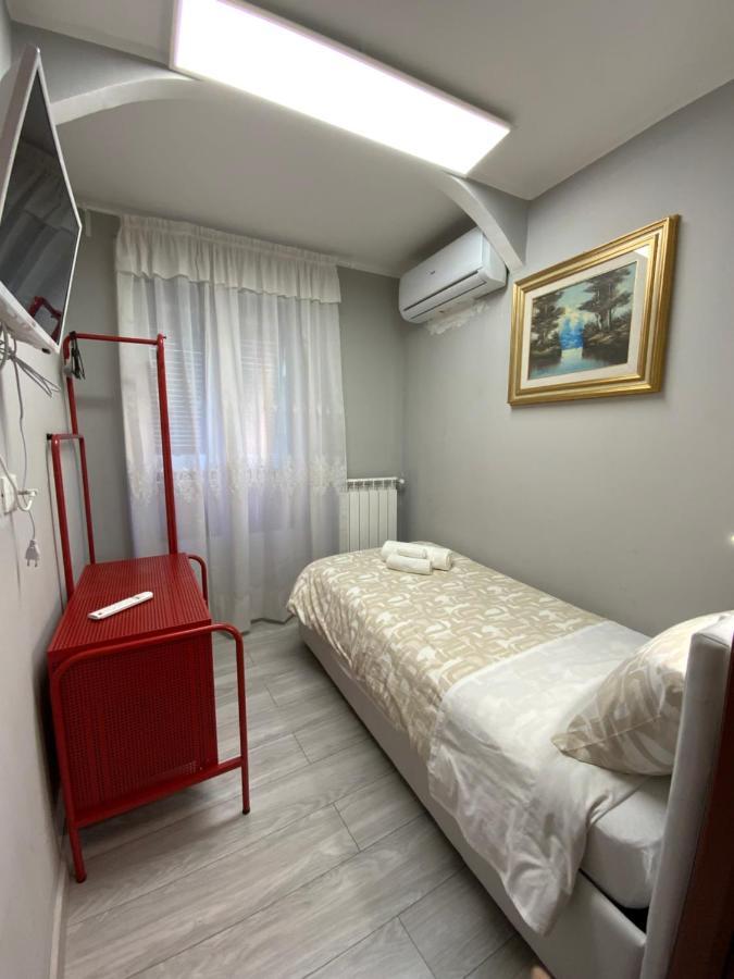 Casa Camelie Apartment เจนัว ภายนอก รูปภาพ