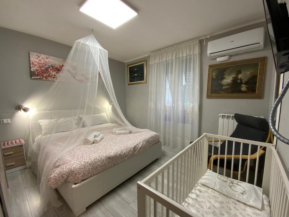 Casa Camelie Apartment เจนัว ภายนอก รูปภาพ