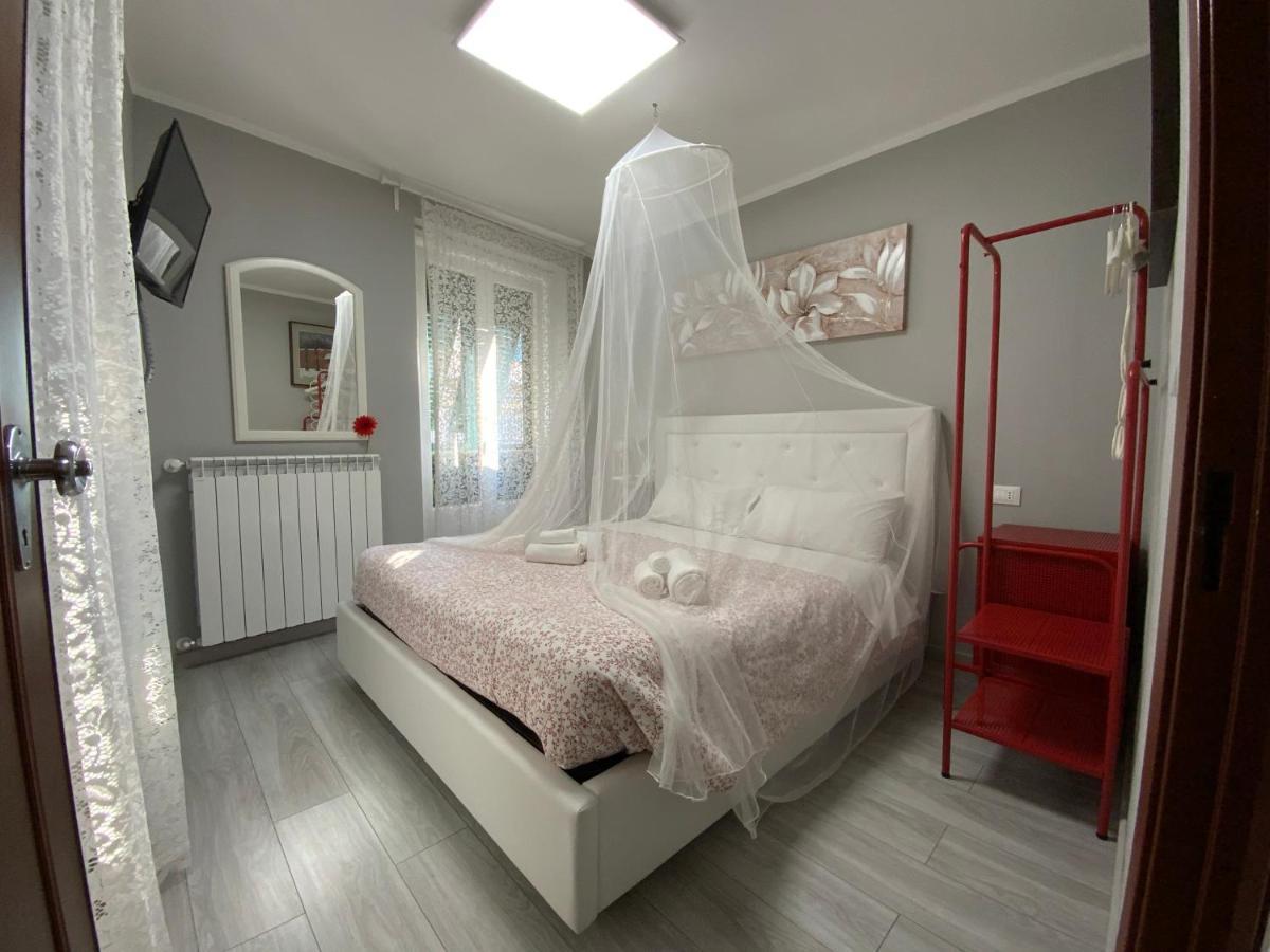 Casa Camelie Apartment เจนัว ภายนอก รูปภาพ